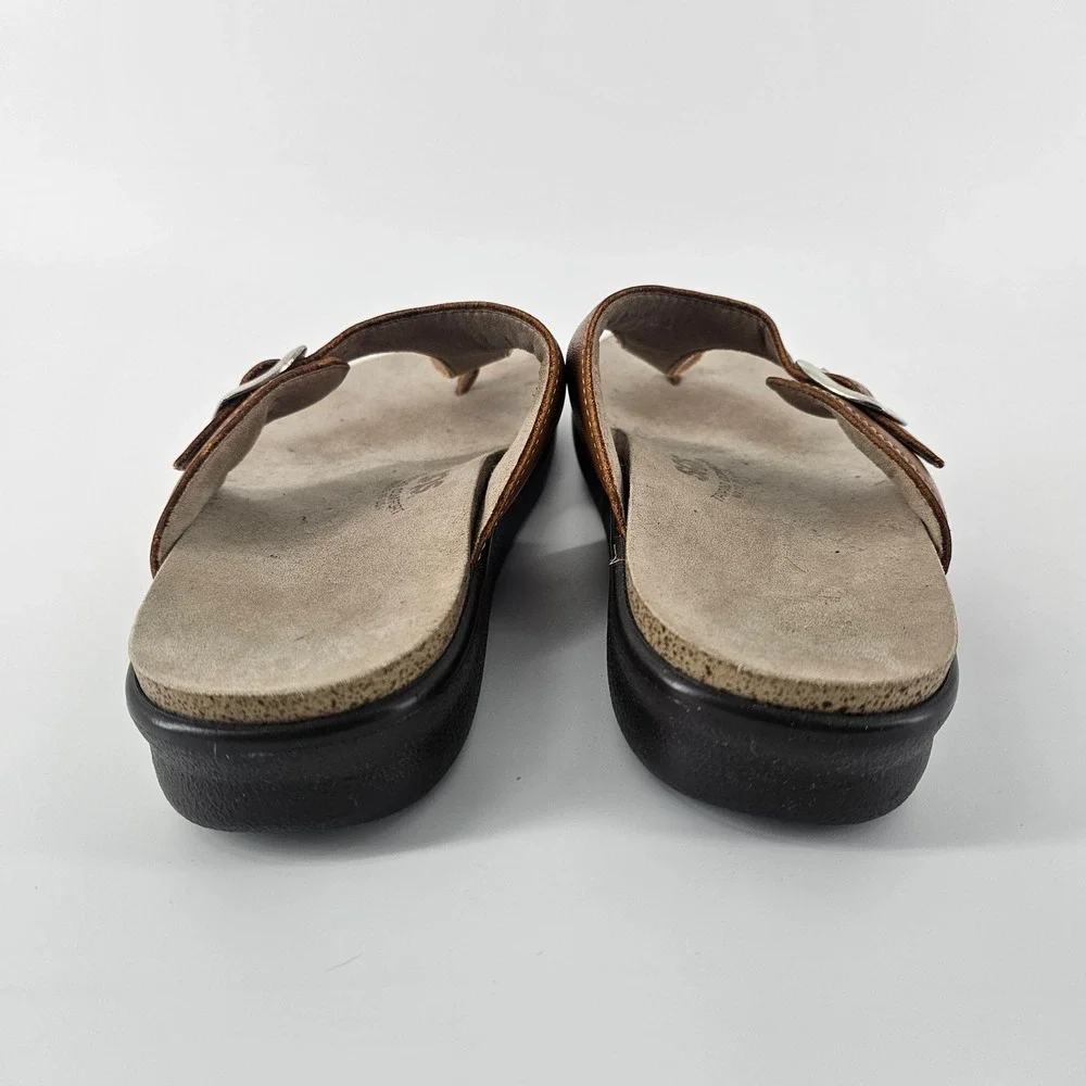 SAS Sanibel T-Strap Sandals 9.5 Brown Leather Buckle Tripad Comfort Granola